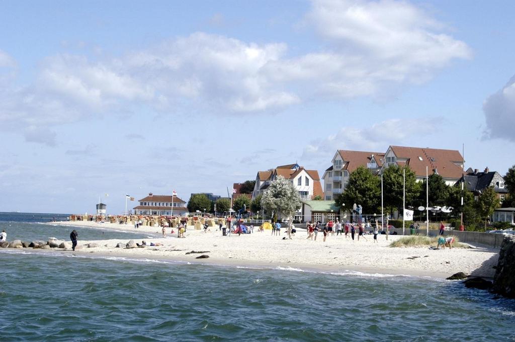 Hotel Admiral Scheer Laboe Exterior foto