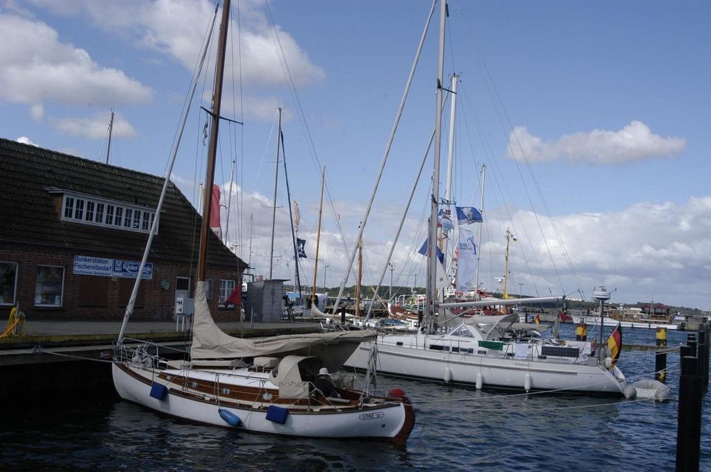 Hotel Admiral Scheer Laboe Exterior foto