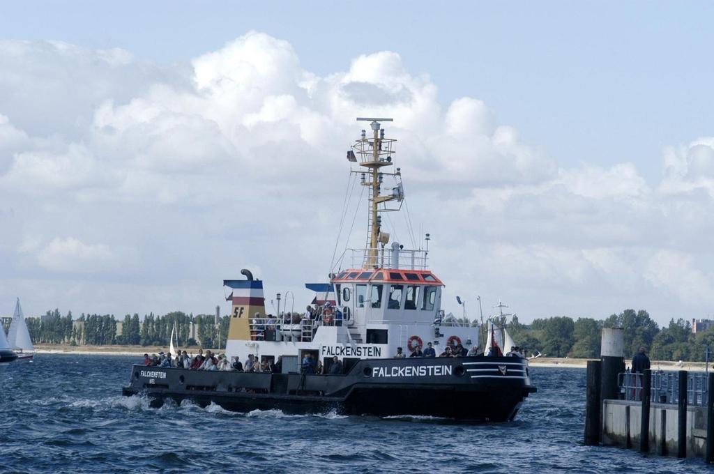 Hotel Admiral Scheer Laboe Exterior foto